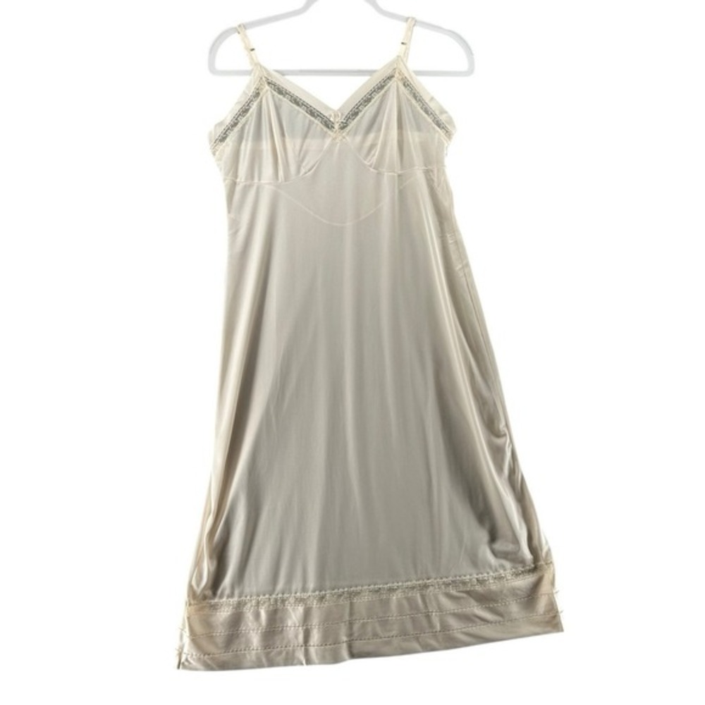 Vtg Lorraine Slip Womens 38‎ Tall Cream 100% Nylon Full Slip Gown Nightgown USA
